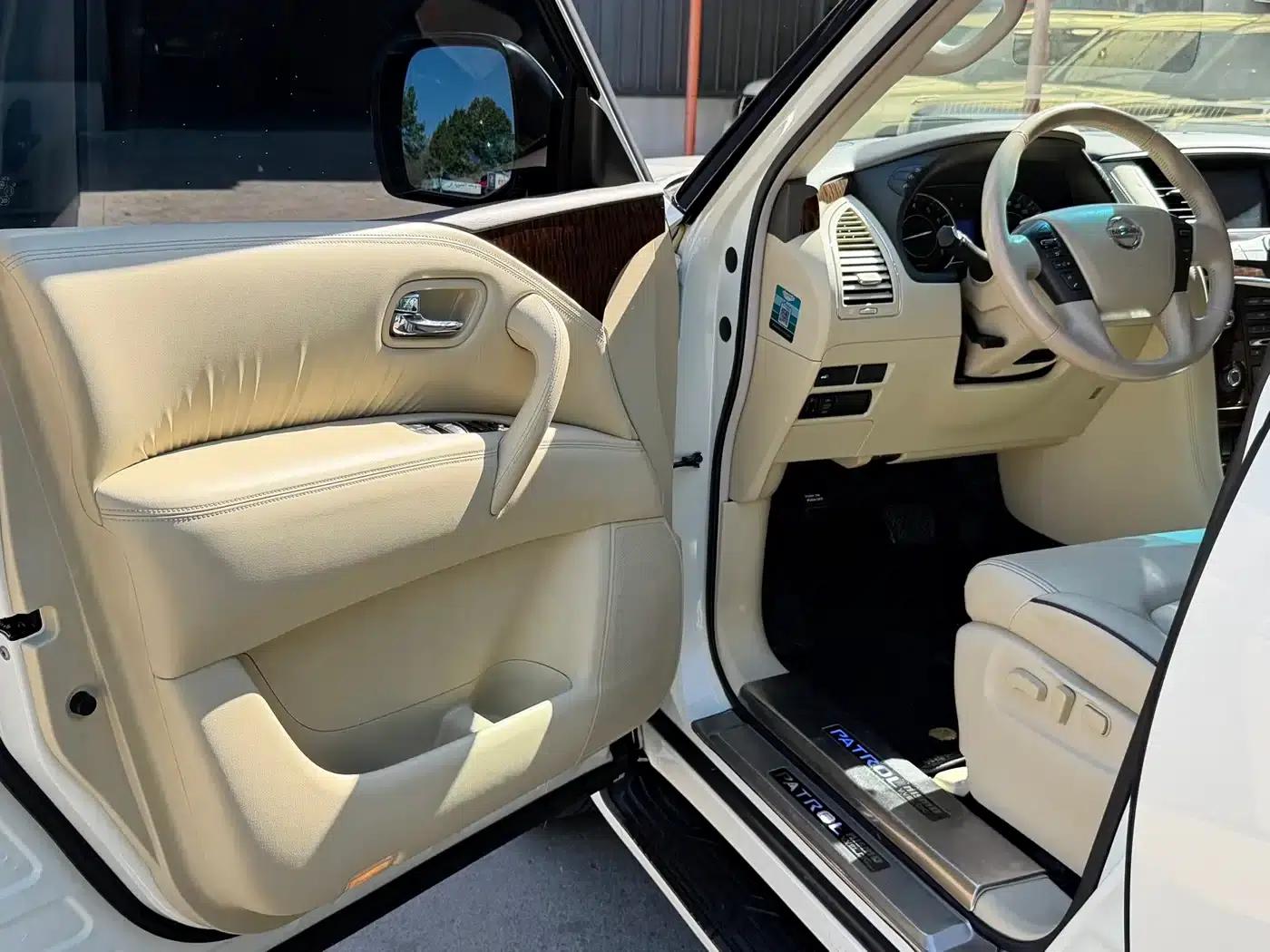 Nissan Patrol 2018 4.0L Platinum Edition — миниатюра 9