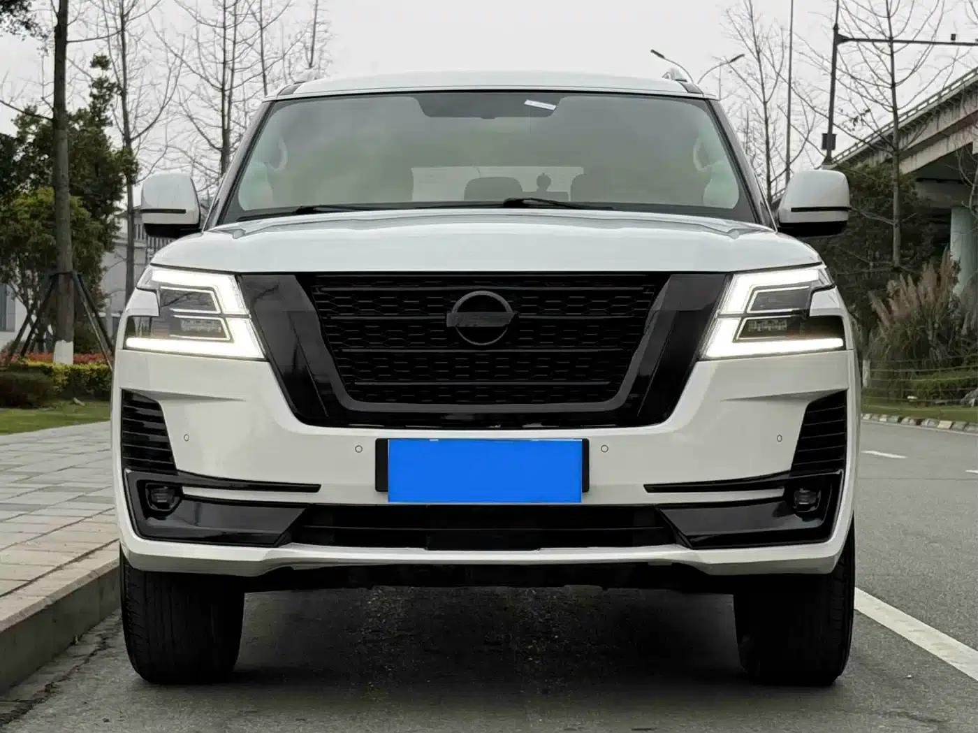 Nissan Patrol Y62 2020 4.0L Middle East Edition — миниатюра 2