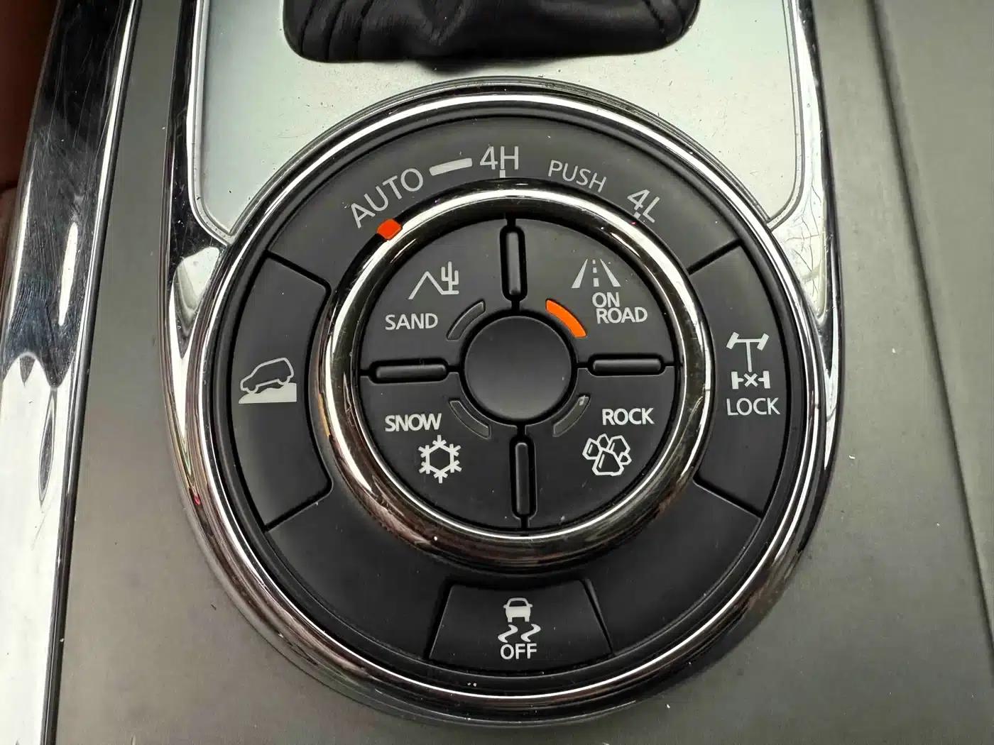 Nissan Patrol Y62 2020 4.0L Middle East Edition — миниатюра 15