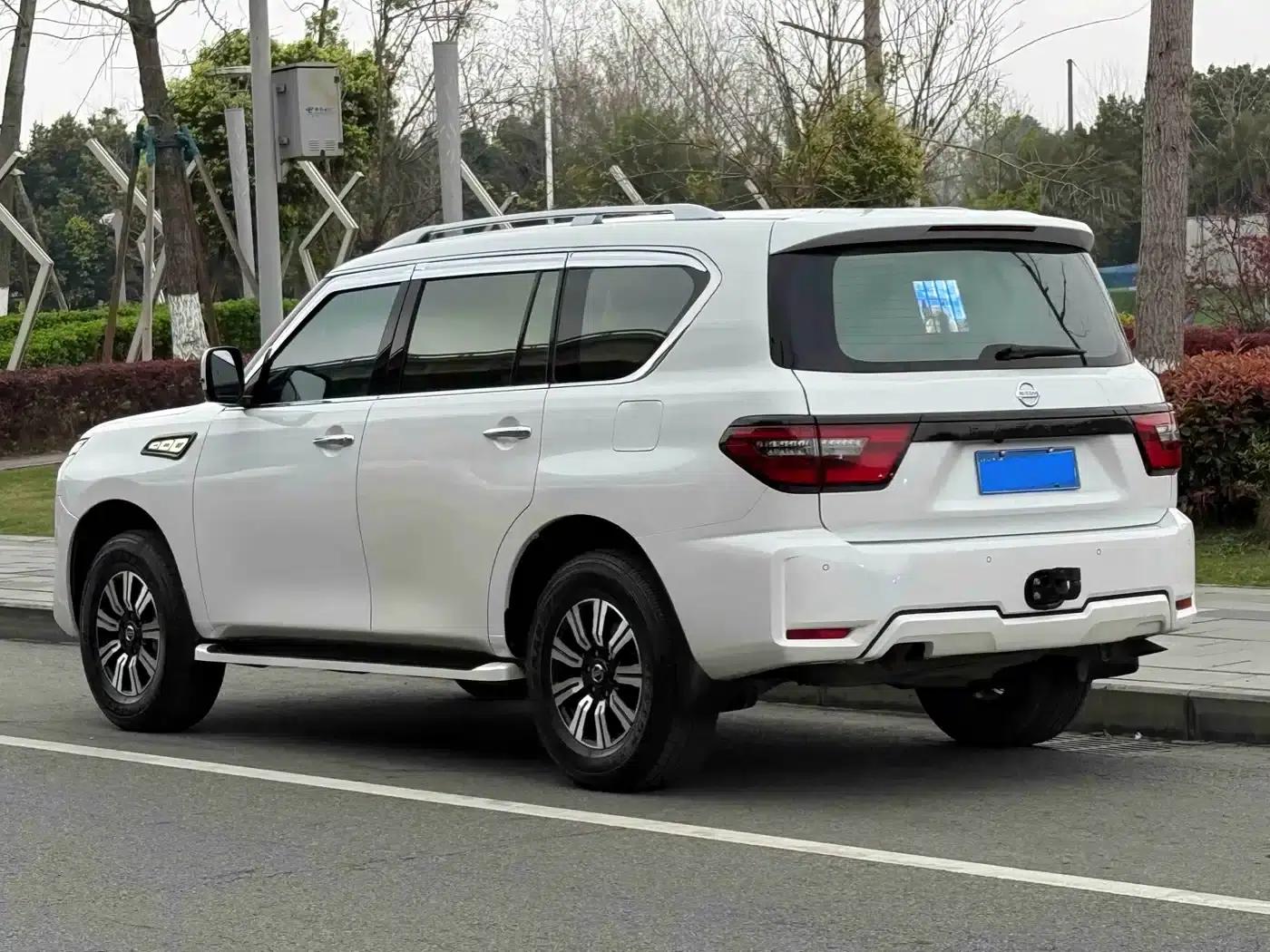 Nissan Patrol Y62 2020 4.0L Middle East Edition — миниатюра 20