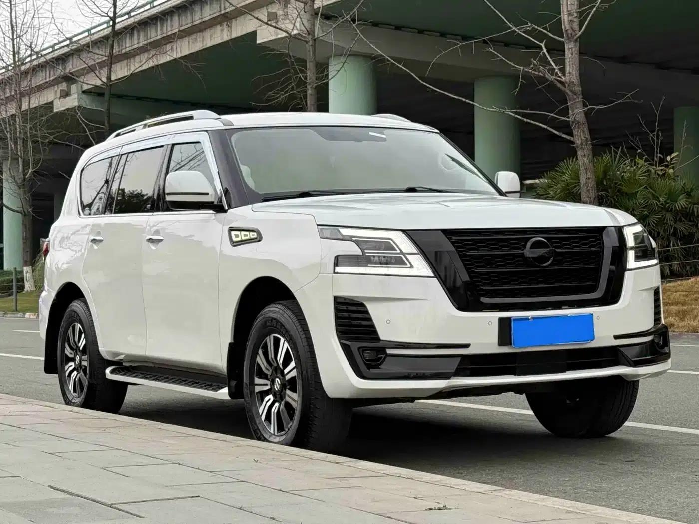 Nissan Patrol Y62 2020 4.0L Middle East Edition — миниатюра 3