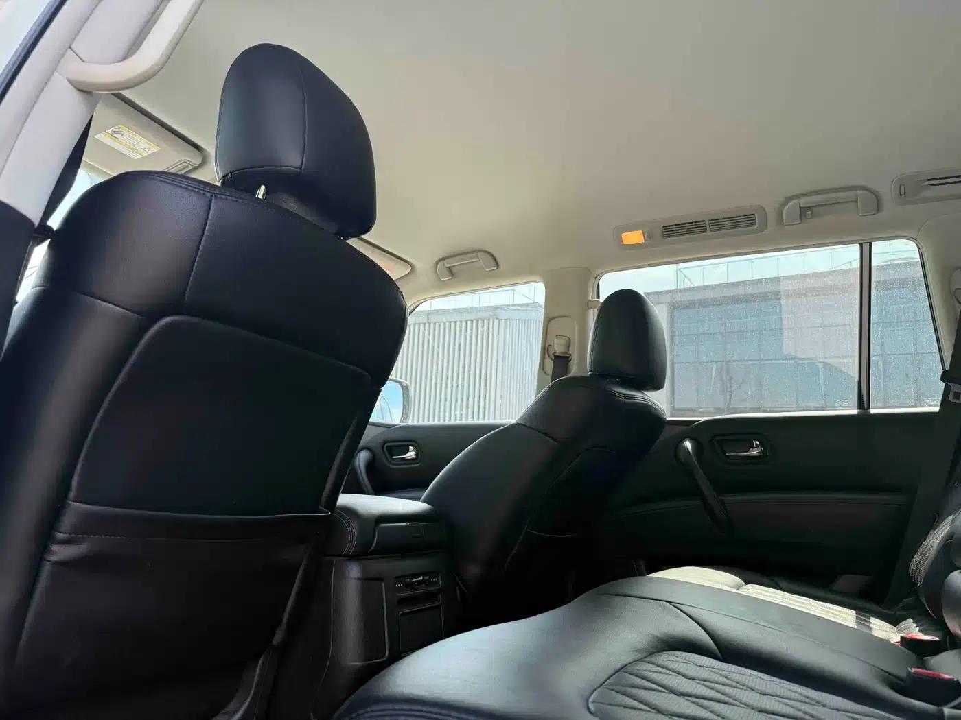 2018 Nissan Patrol 4.0L Middle East Edition — миниатюра 15