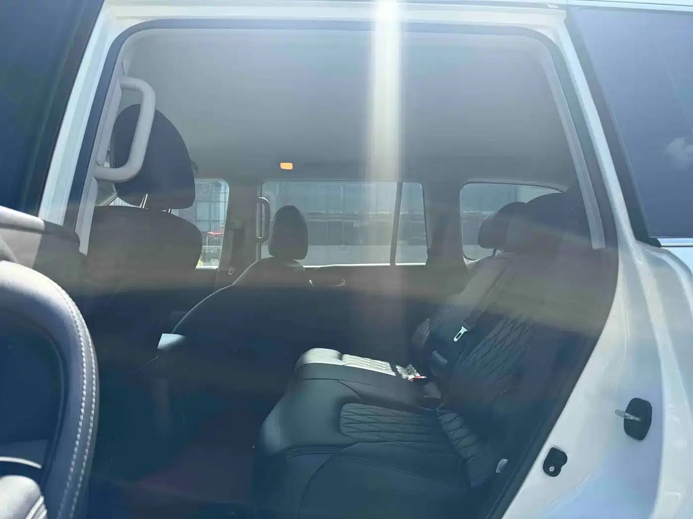 2018 Nissan Patrol 4.0L Middle East Edition — миниатюра 8