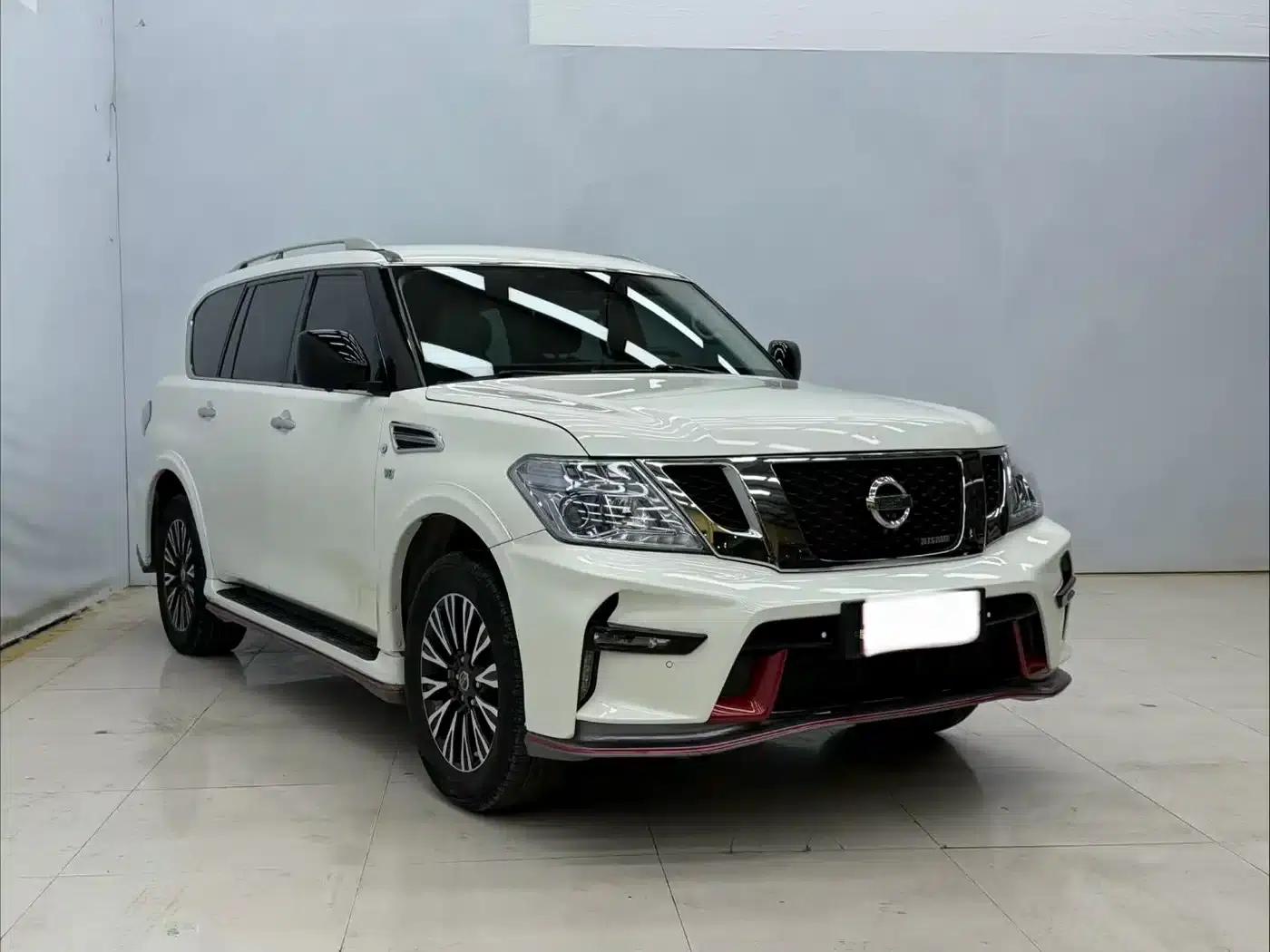 Nissan Patrol 2018 4.0L Leader Edition — миниатюра 3