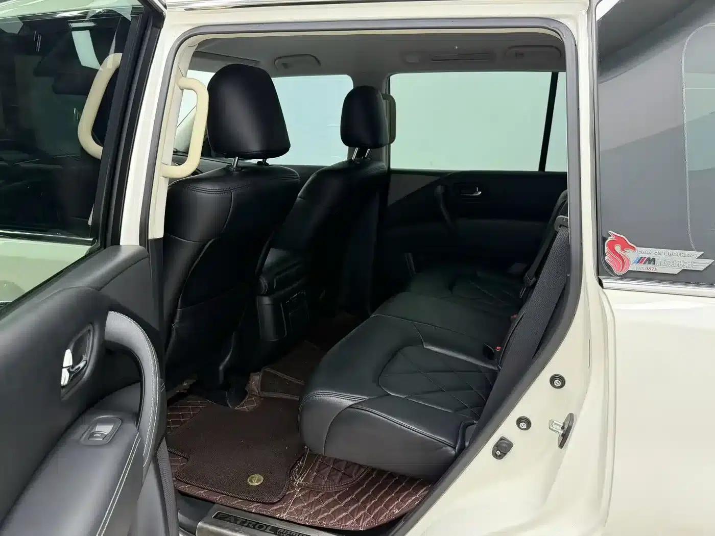 Nissan Patrol 2018 4.0L Leader Edition — миниатюра 6