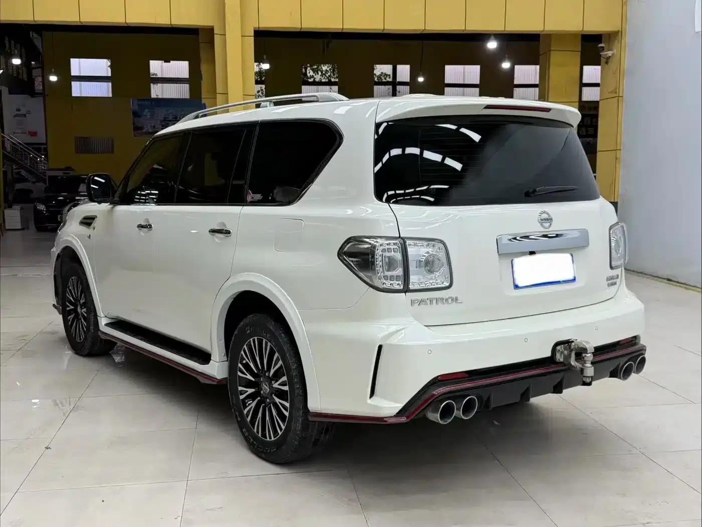 Nissan Patrol 2018 4.0L Leader Edition — миниатюра 7