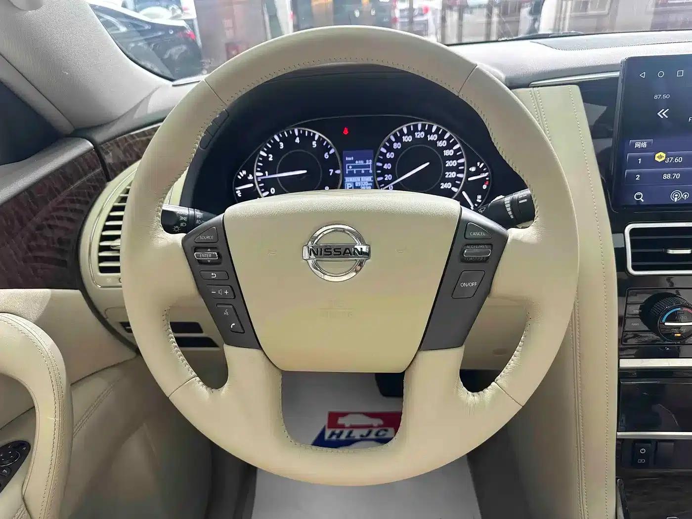 2017 Nissan Patrol 4.0L Middle East Edition — миниатюра 12