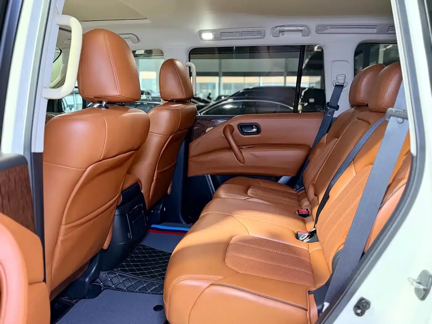 2018 Nissan Patrol 4.0L Middle East Edition — миниатюра 14