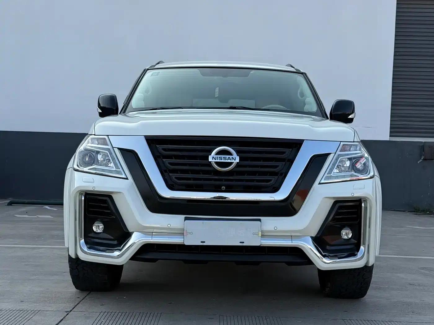 2018 Nissan Patrol 4.0L Middle East Edition — миниатюра 2