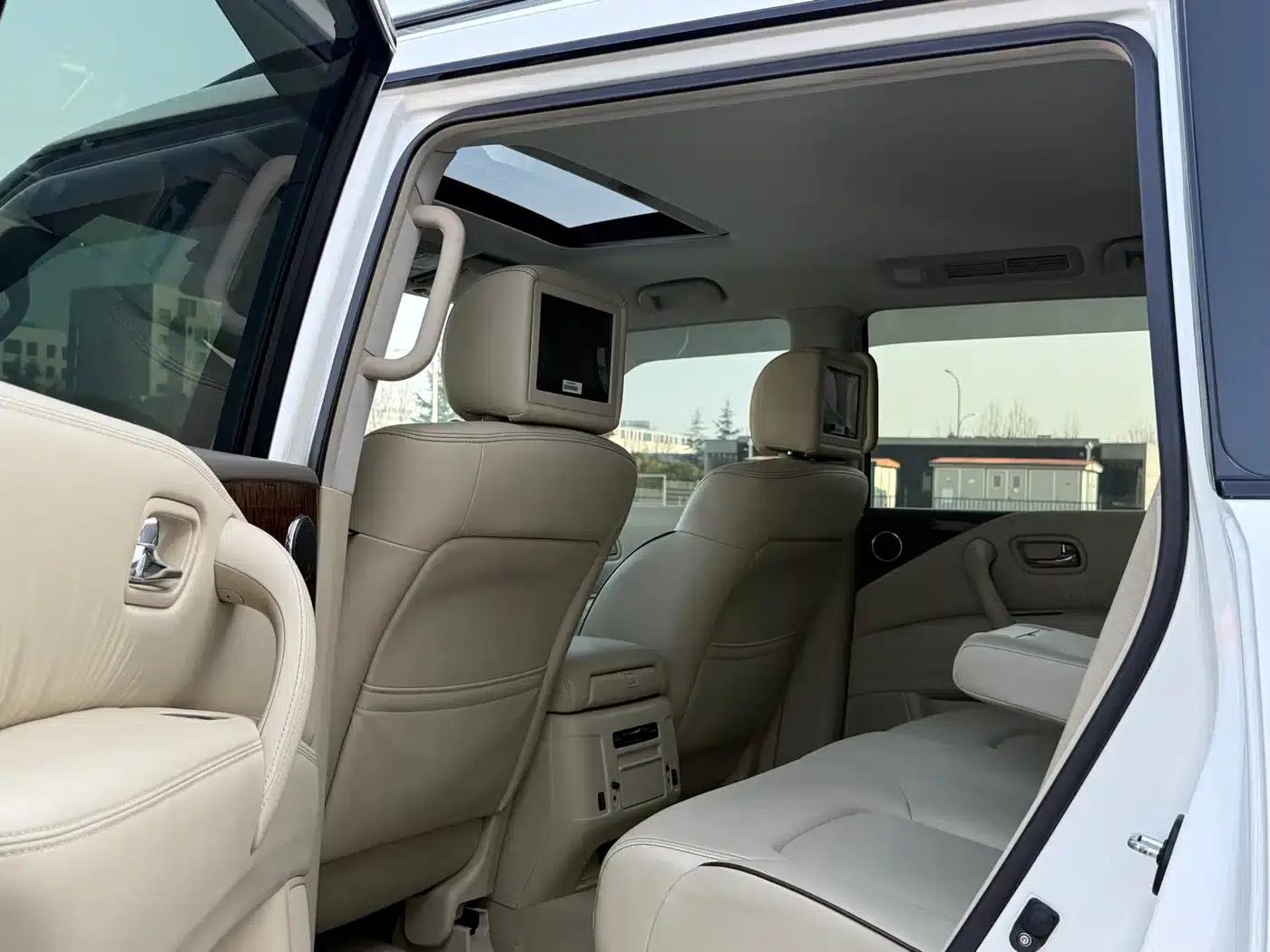2018 Nissan Patrol 4.0L Middle East Edition — миниатюра 6