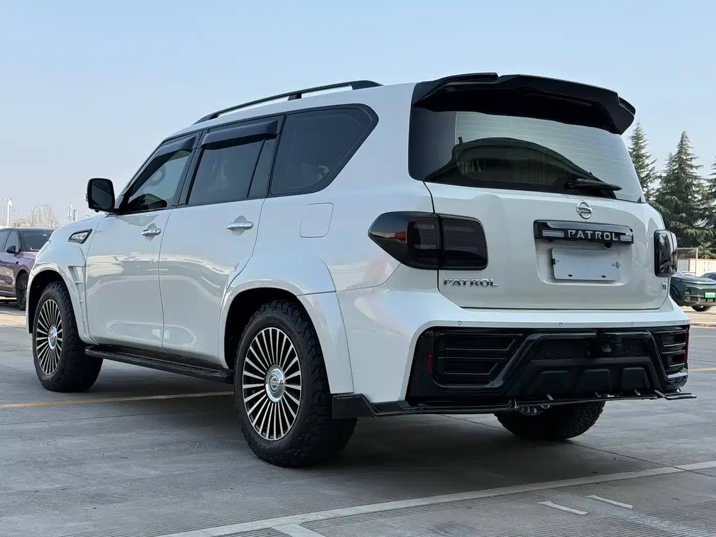 2018 Nissan Patrol 4.0L Middle East Edition — миниатюра 7