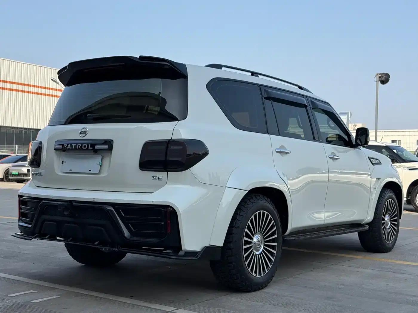 2018 Nissan Patrol 4.0L Middle East Edition — миниатюра 9