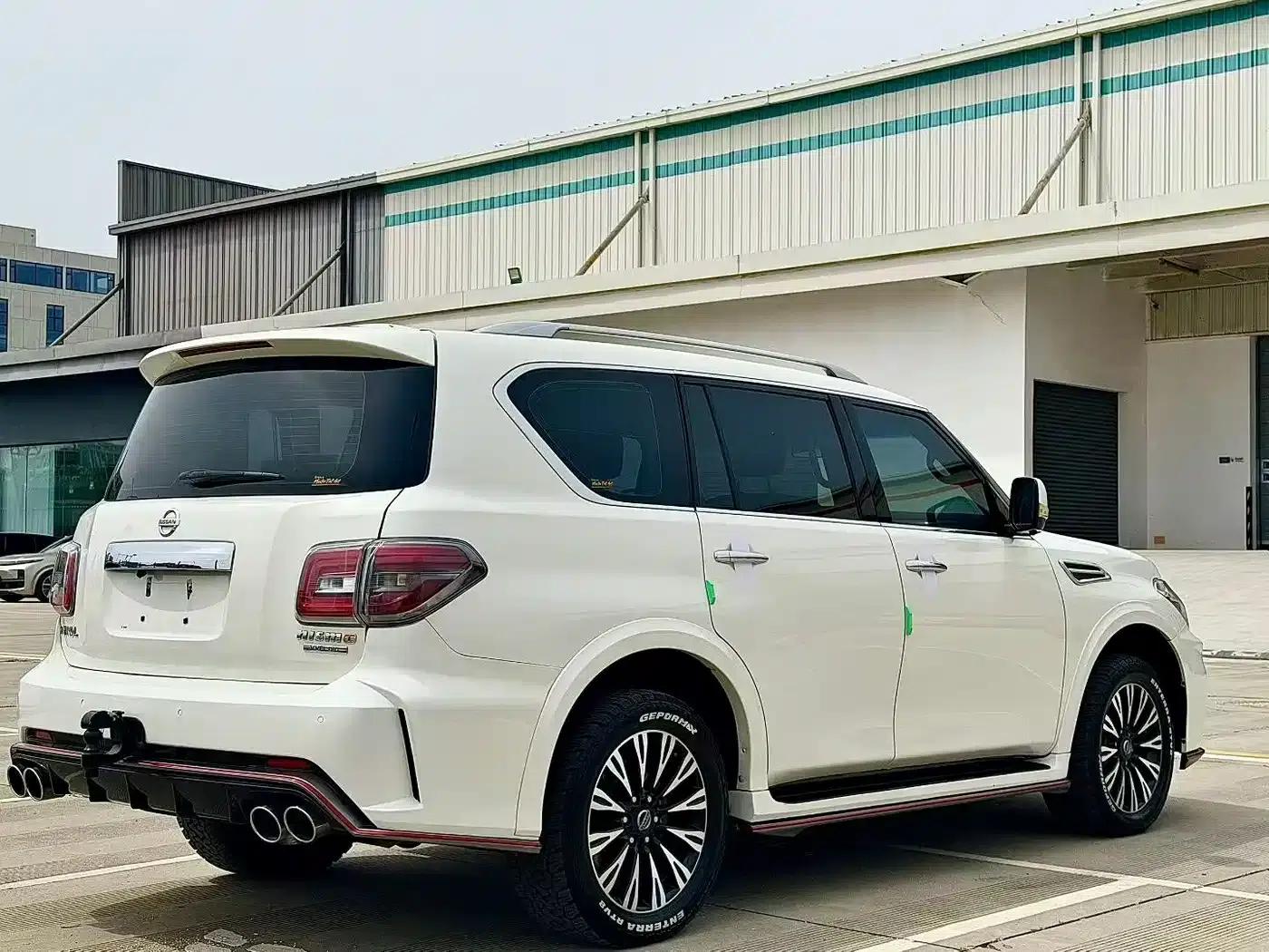 Nissan Patrol 2018 4.0L Leader Edition — миниатюра 7