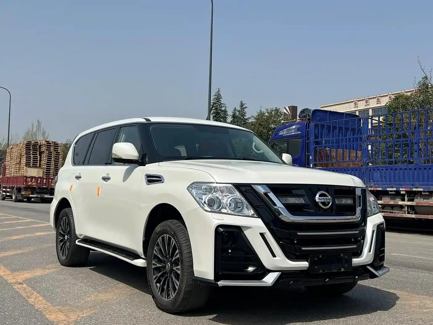 Nissan Patrol 2018 4.0L Leader Edition — миниатюра 3