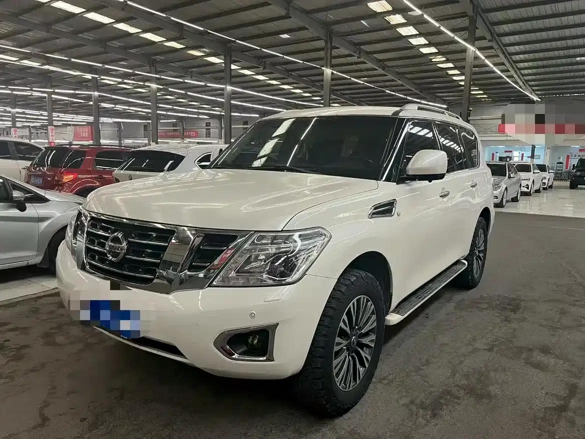 Nissan Patrol 2018 4.0L Leader Edition — миниатюра 1