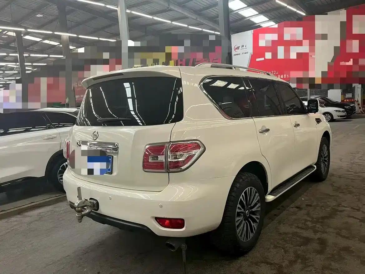 Nissan Patrol 2018 4.0L Leader Edition — миниатюра 7