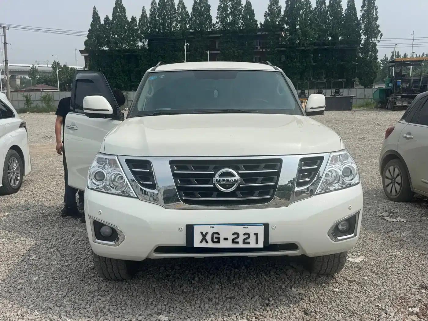 Nissan Patrol 2018 4.0L Leader Edition — миниатюра 2