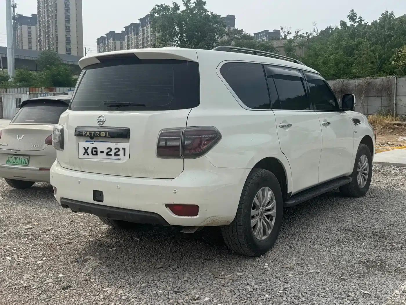 Nissan Patrol 2018 4.0L Leader Edition — миниатюра 4