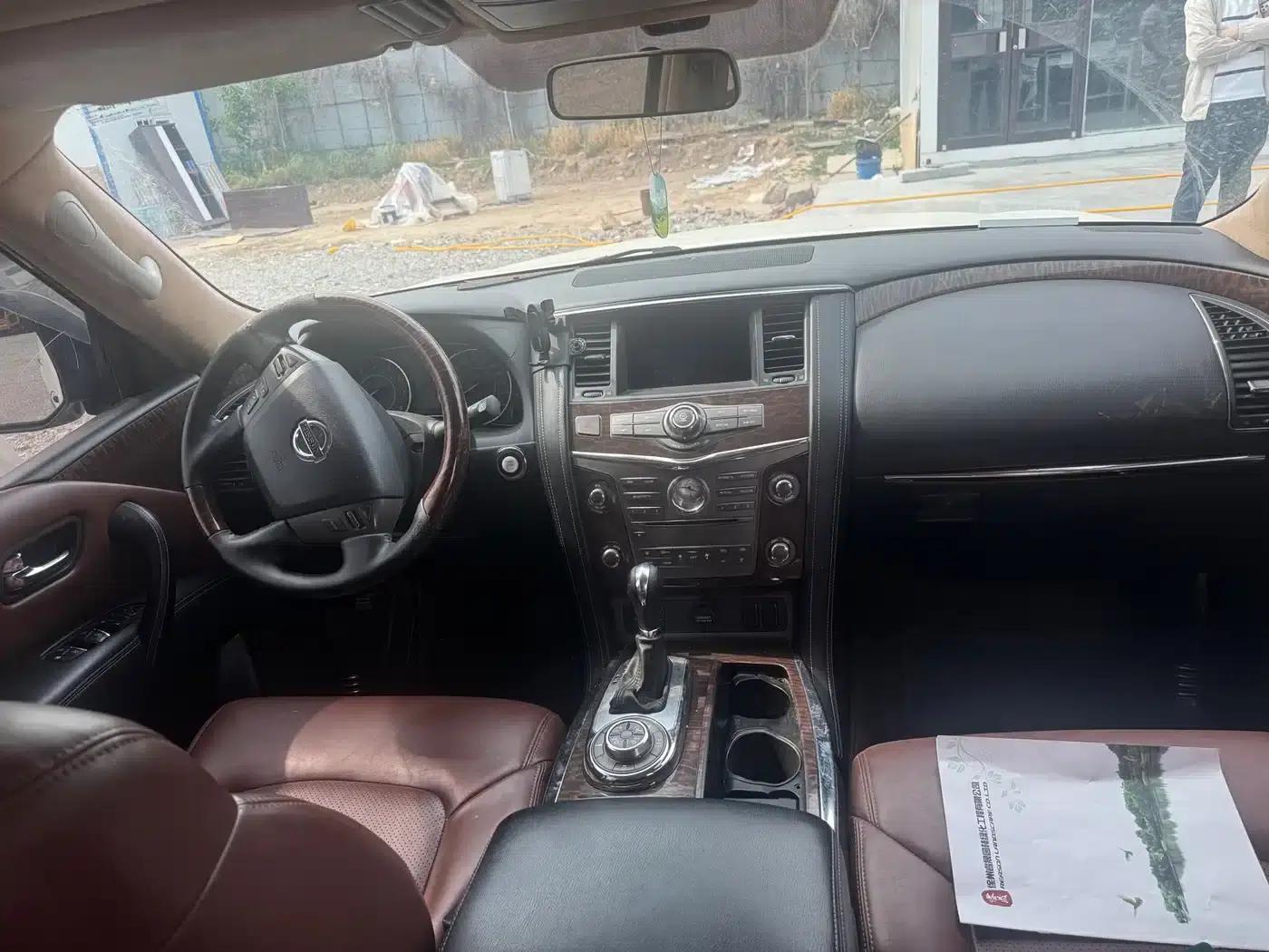 Nissan Patrol 2018 4.0L Leader Edition — миниатюра 6