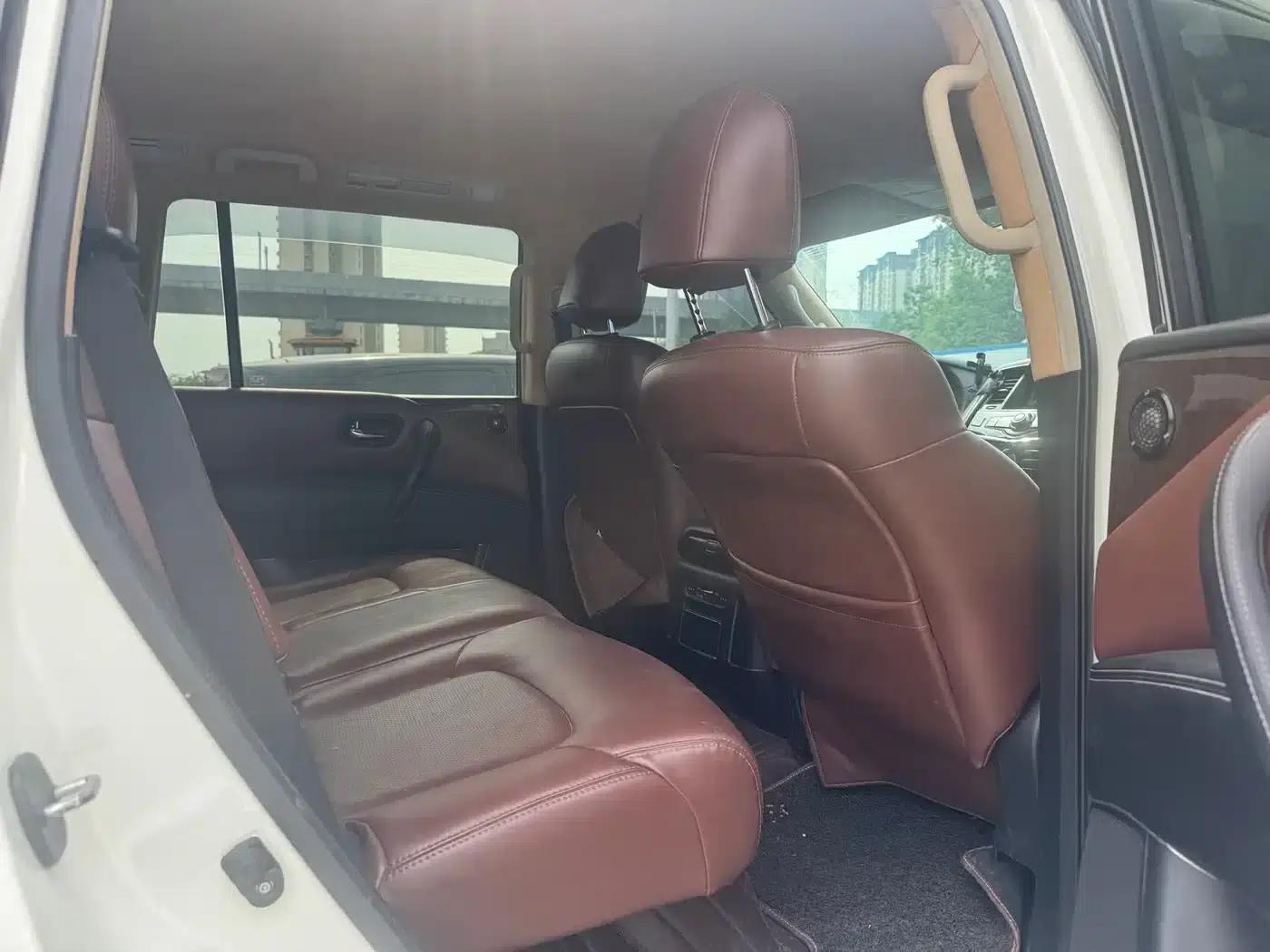 Nissan Patrol 2018 4.0L Leader Edition — миниатюра 7