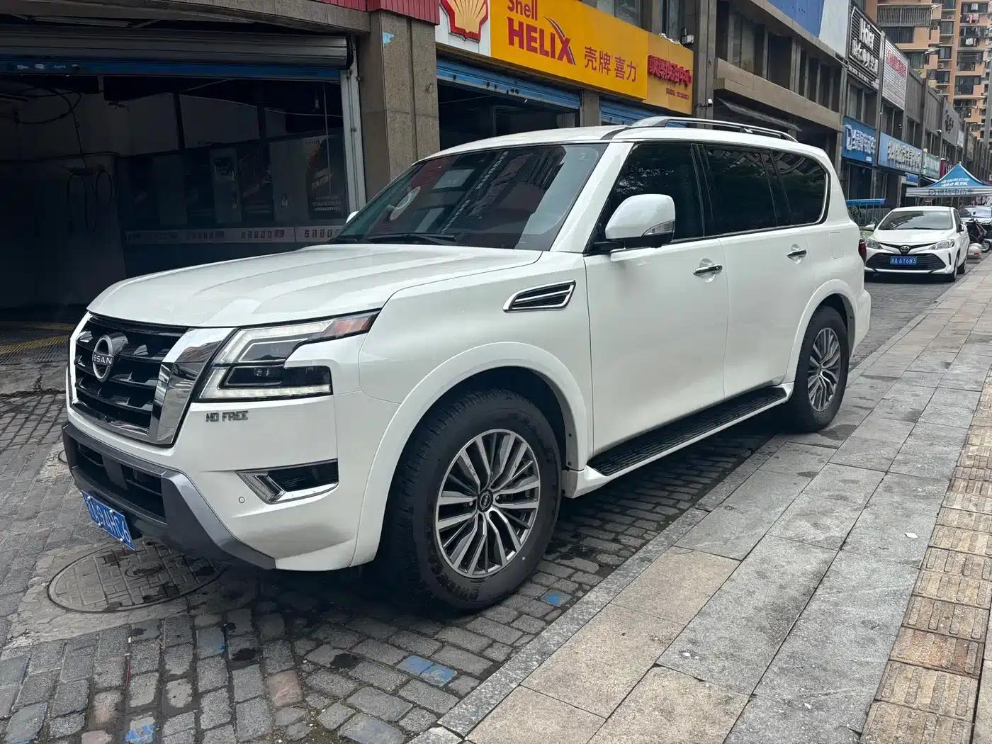 Nissan Patrol 2025 5.6L Automatic — миниатюра 1