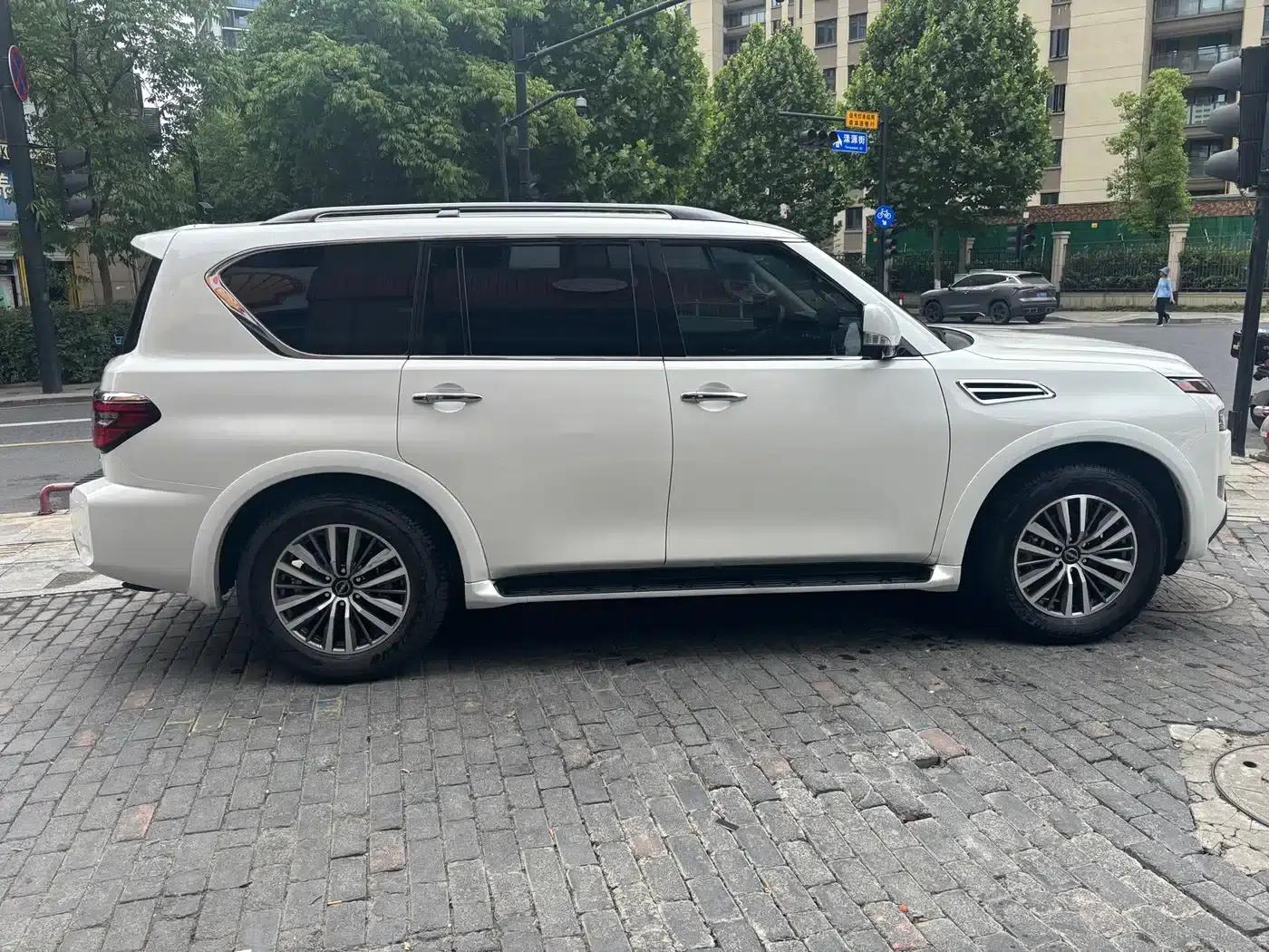 Nissan Patrol 2025 5.6L Automatic — миниатюра 7