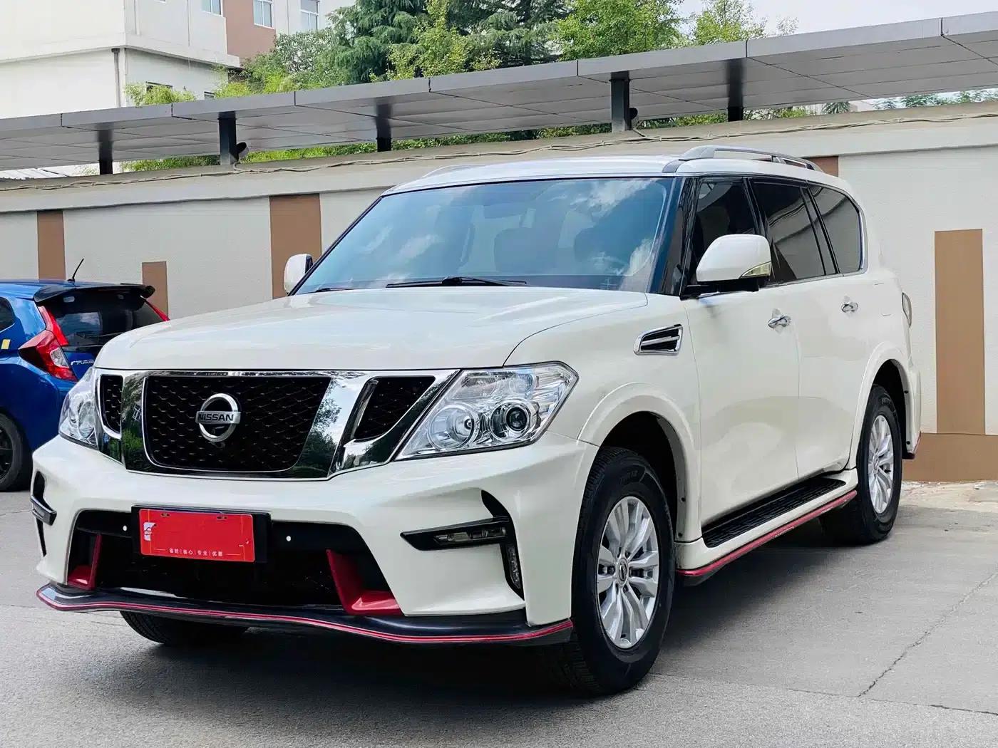 Nissan Patrol 2018 4.0L Leader Edition — миниатюра 1