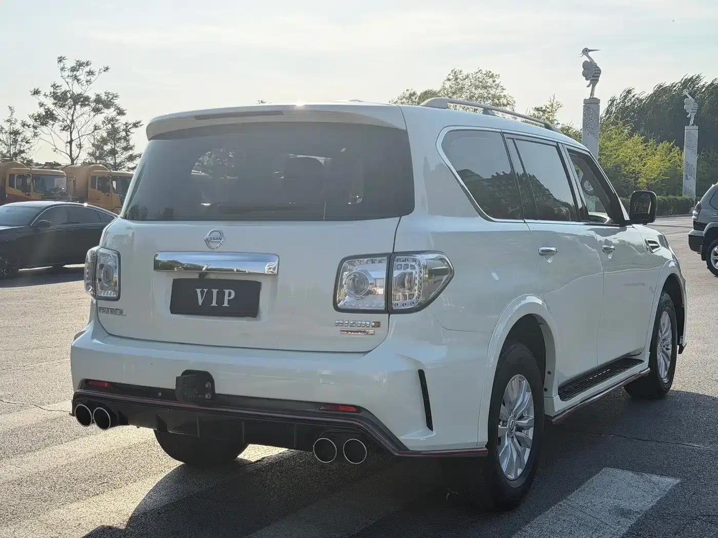 Nissan Patrol 2018 4.0L Flagship Edition — миниатюра 7