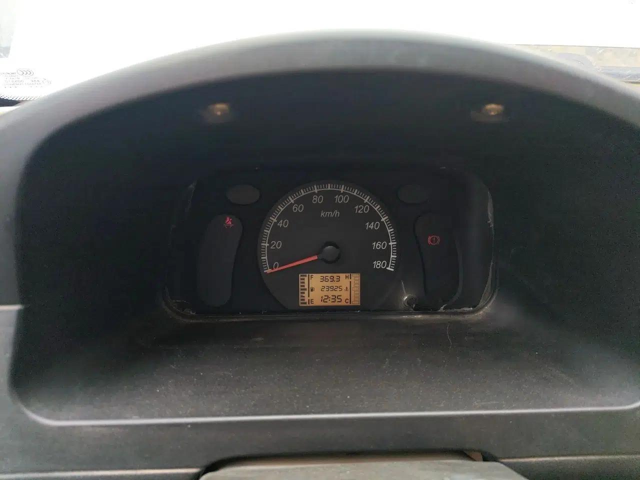 Wuling Zhiguang 2013 1.0L Practical Version — миниатюра 12