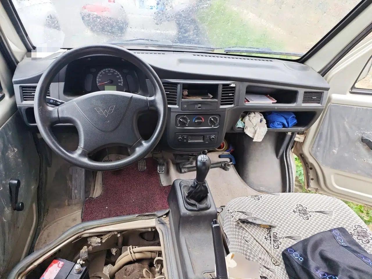 Wuling Zhiguang 2013 1.0L Practical Version — миниатюра 10