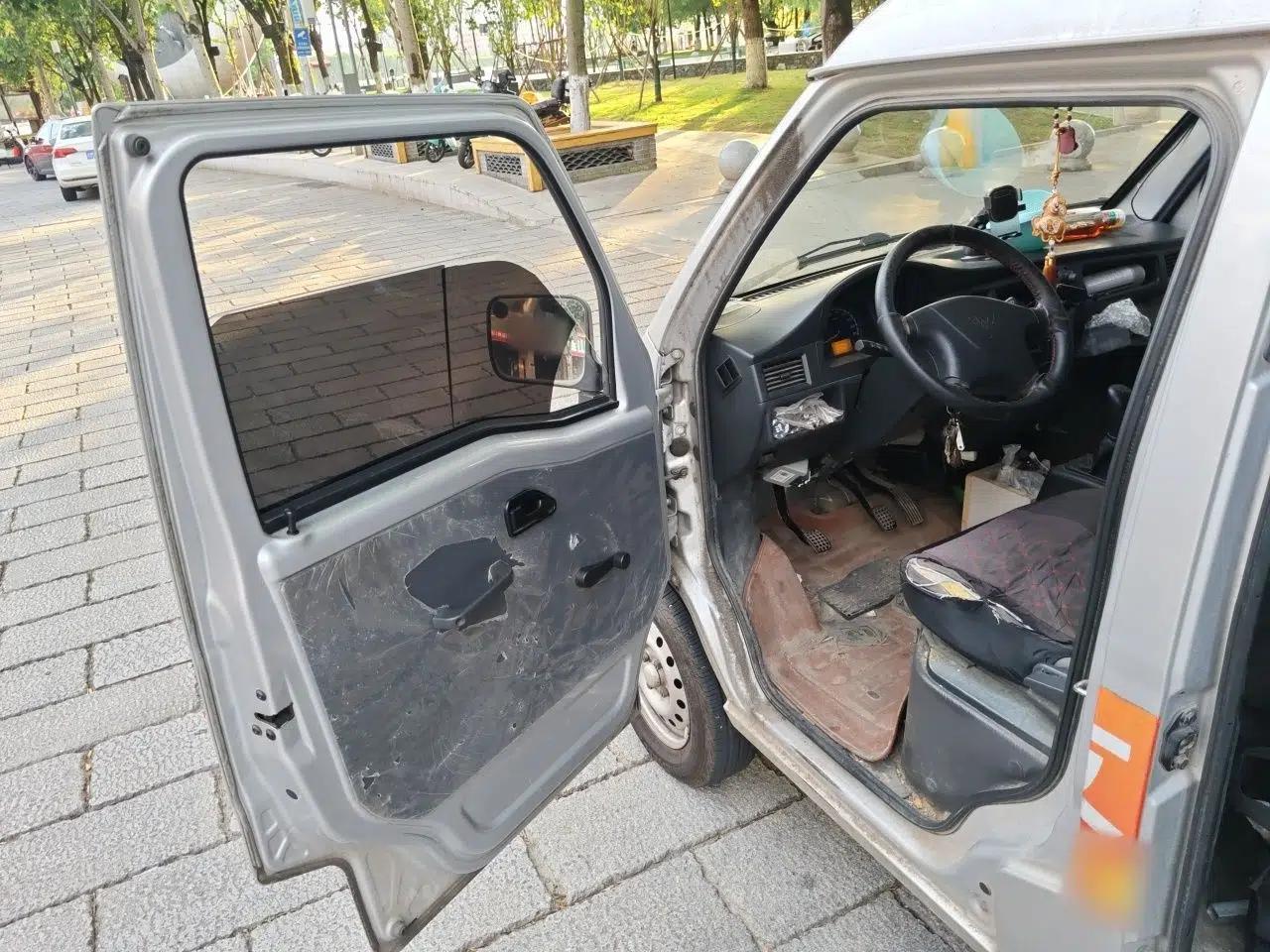 Wuling Zhiguang 2020 1.2L Practical Model China VI LSI — миниатюра 17