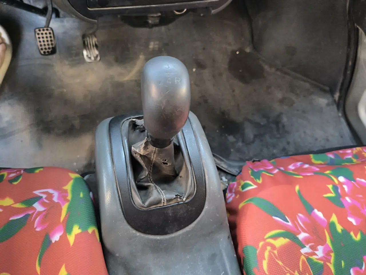 Wuling Zhiguang 2010 1.0L Liye Edition — миниатюра 15