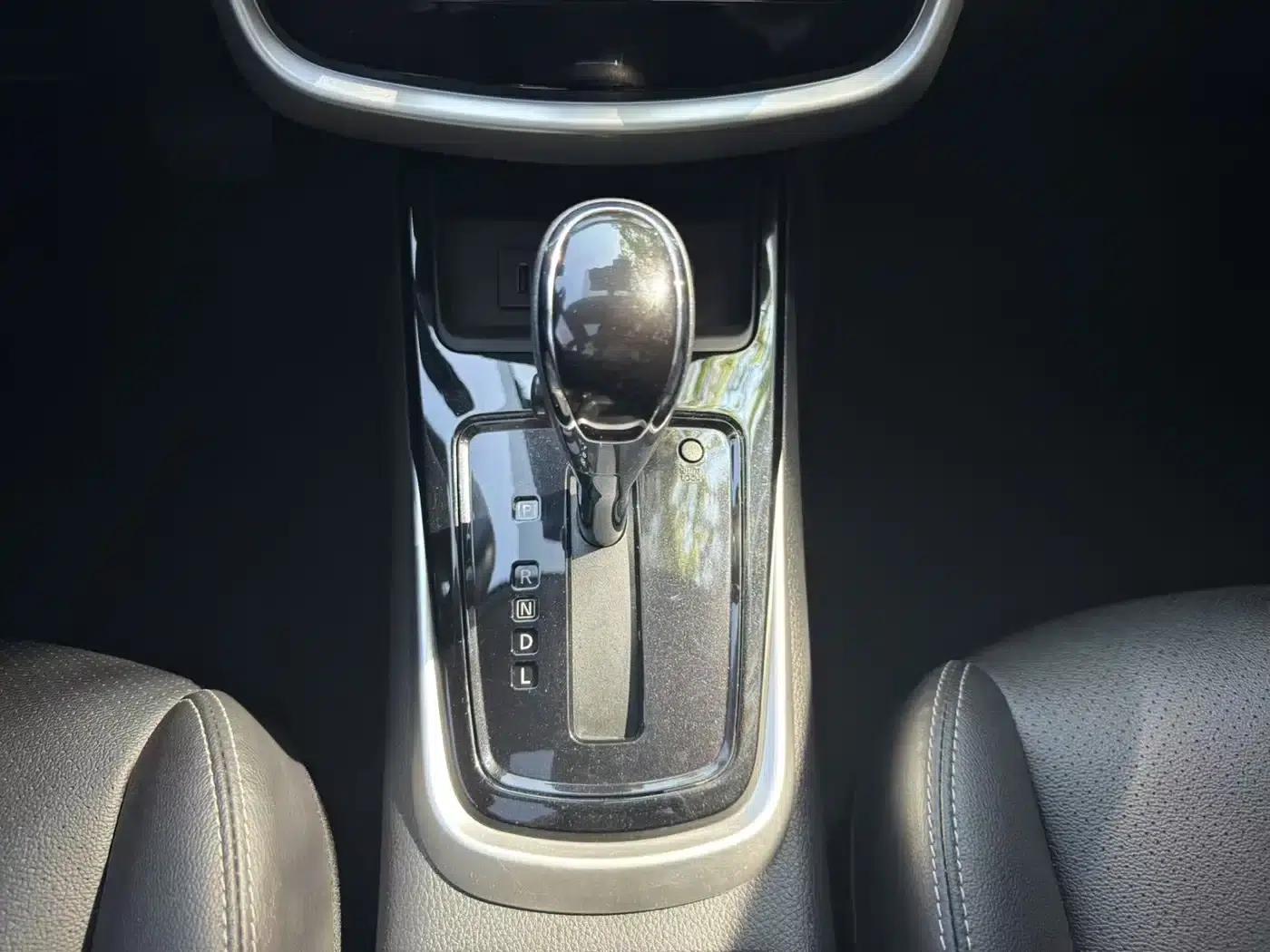 2021 Tiida 1.6L CVT Smart Edition — миниатюра 19