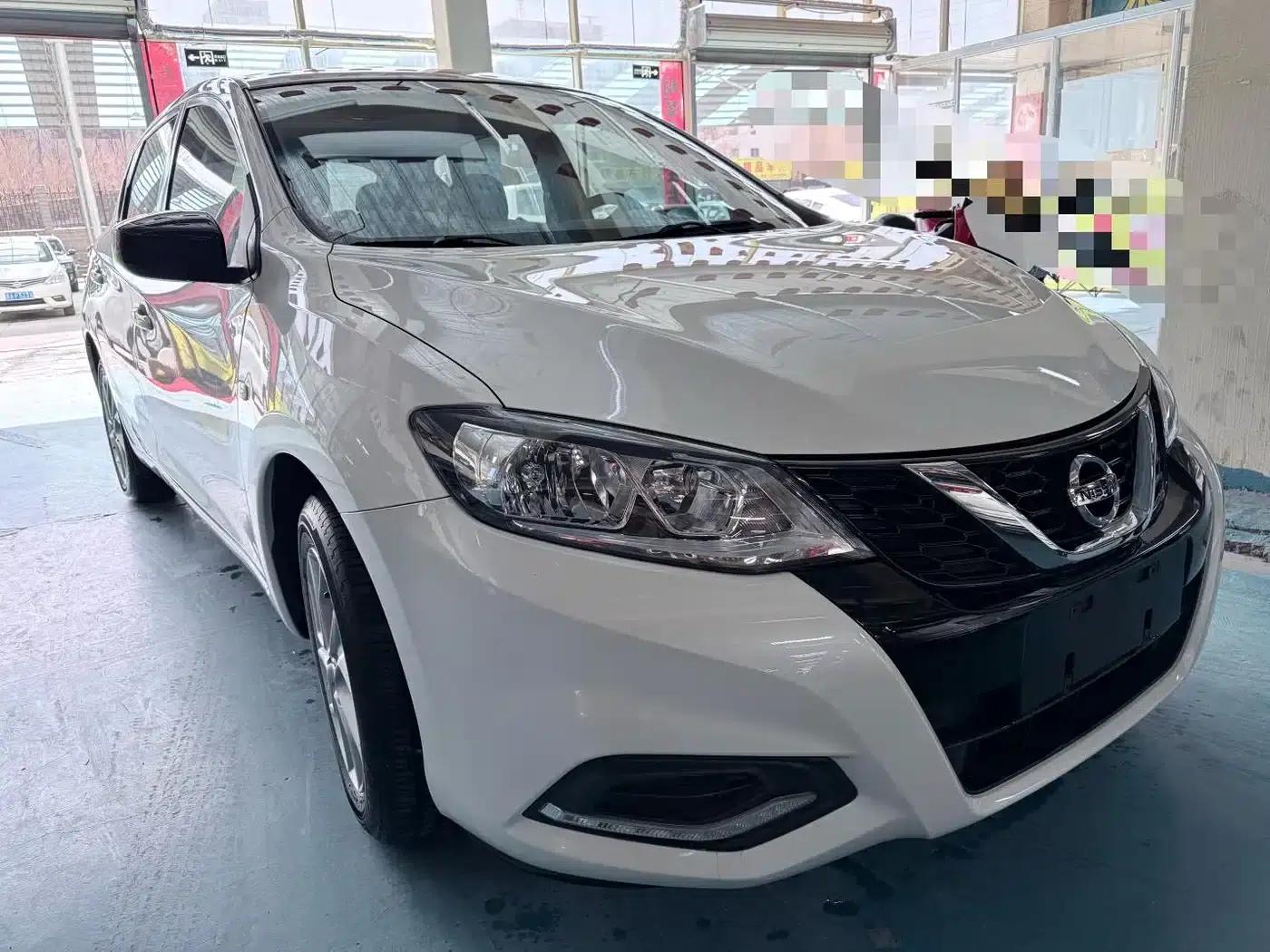 2021 Tiida 1.6L CVT Smart Edition — миниатюра 2