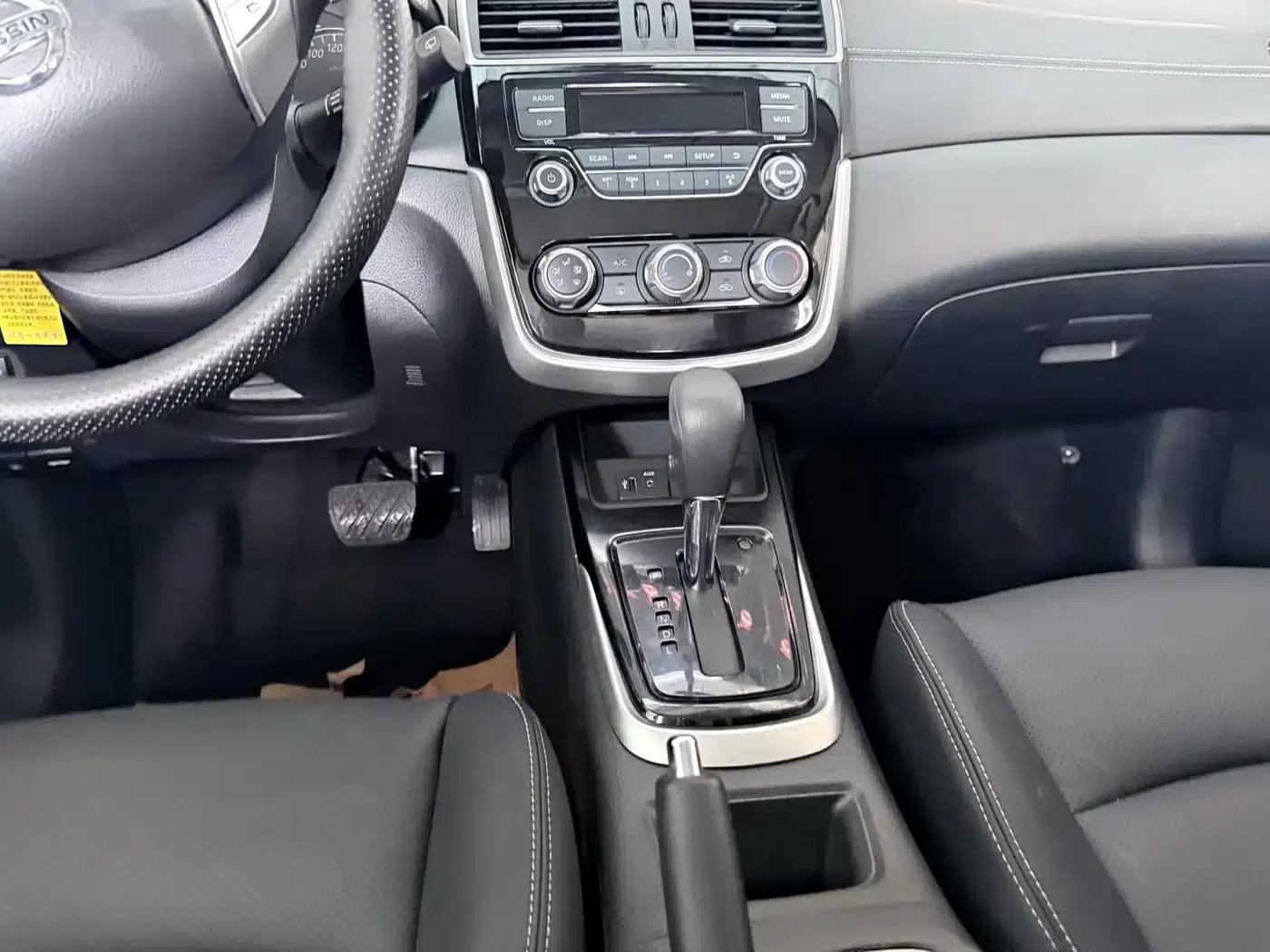 2021 Tiida 1.6L CVT Smart Edition — миниатюра 15