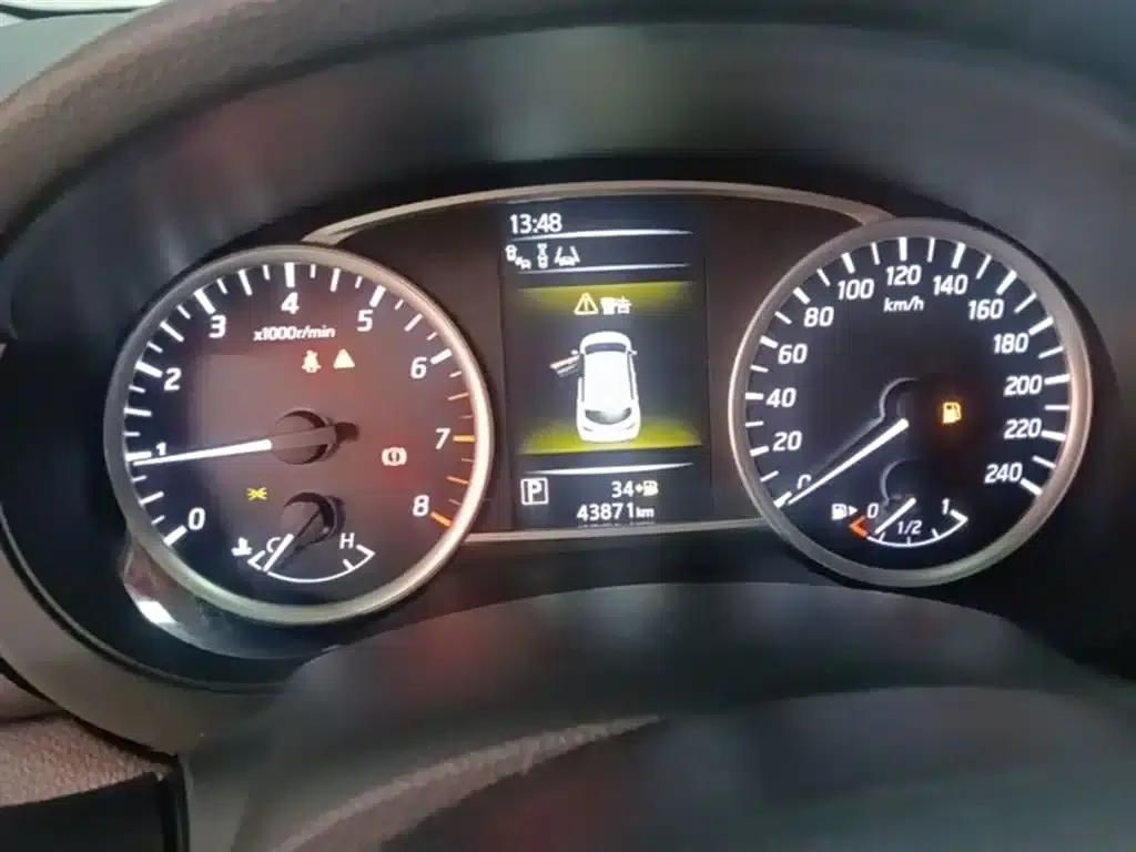 2021 Tiida 1.6L CVT Smart Edition — миниатюра 12