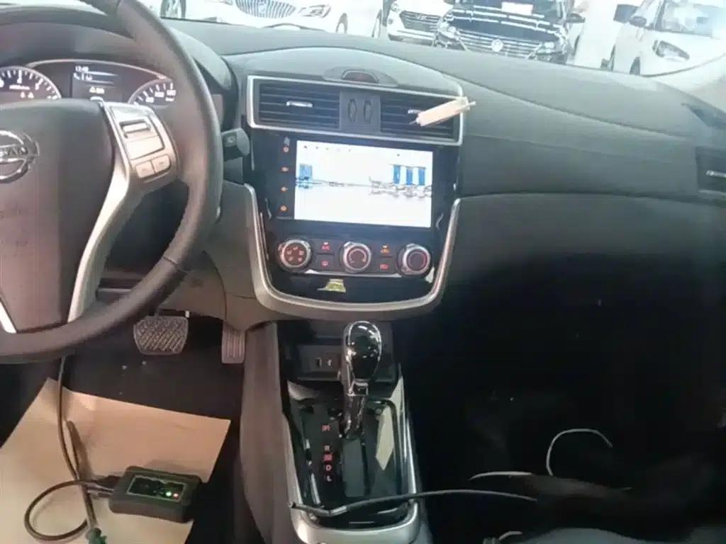 2021 Tiida 1.6L CVT Smart Edition — миниатюра 13