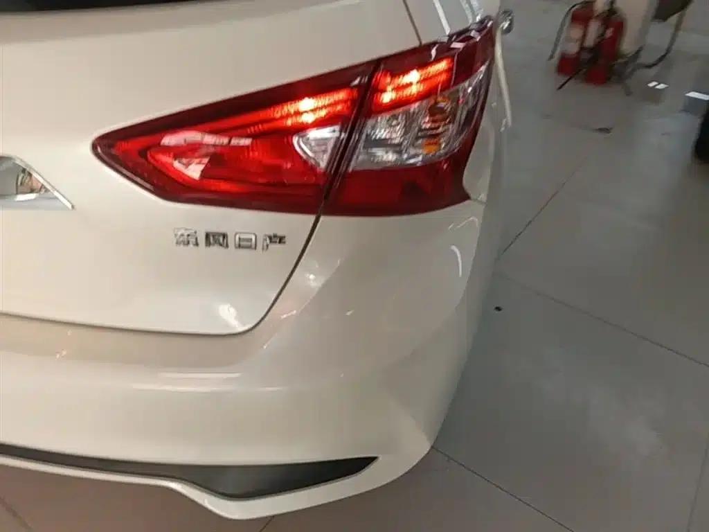 2021 Tiida 1.6L CVT Smart Edition — миниатюра 8