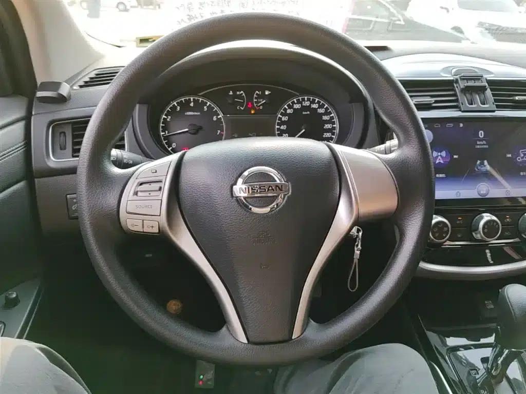 2016 Tiida 1.6L CVT Sport Edition — миниатюра 11