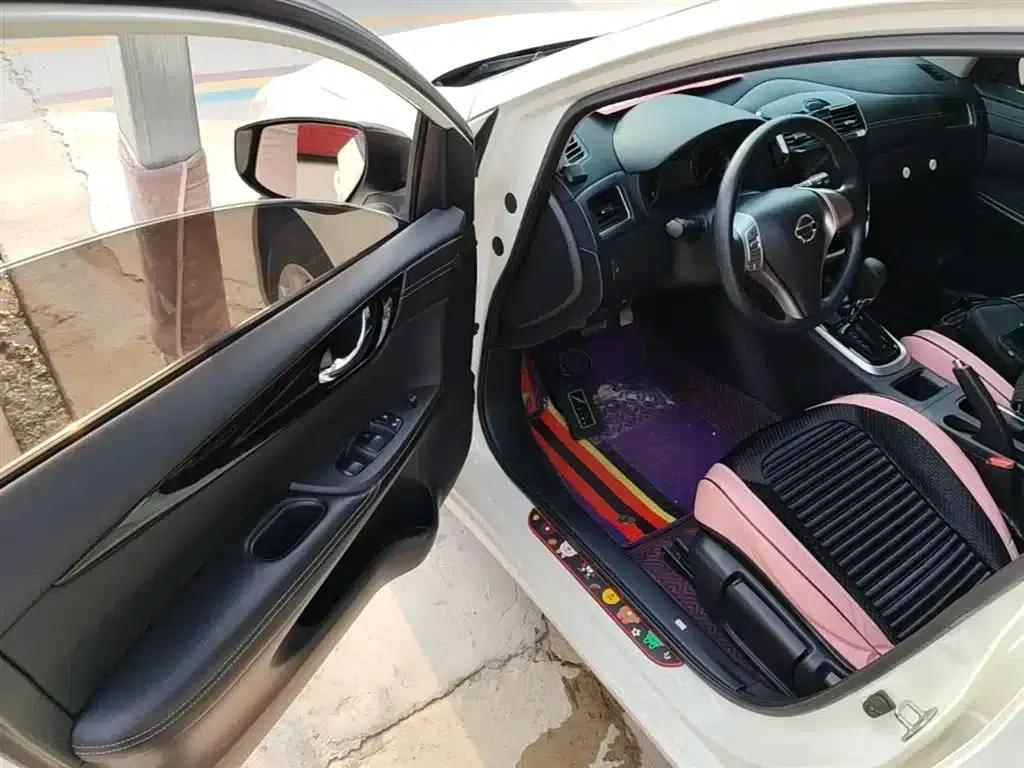 2016 Tiida 1.6L CVT Sport Edition — миниатюра 16