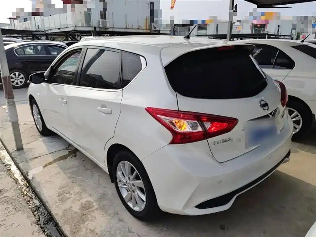 2016 Tiida 1.6L CVT Sport Edition — миниатюра 5