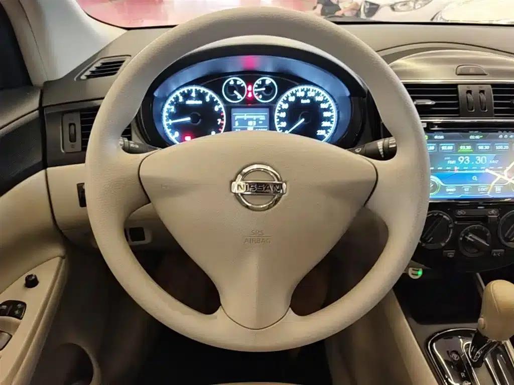 2011 Tiida 1.6L CVT Comfort Model — миниатюра 11