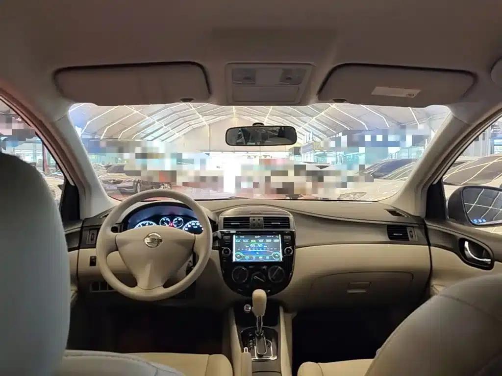 2011 Tiida 1.6L CVT Comfort Model — миниатюра 18