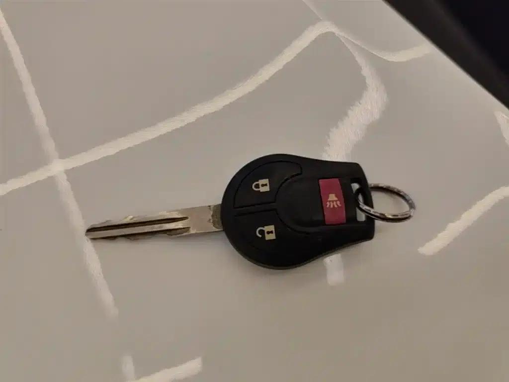 2011 Tiida 1.6L CVT Comfort Model — миниатюра 9