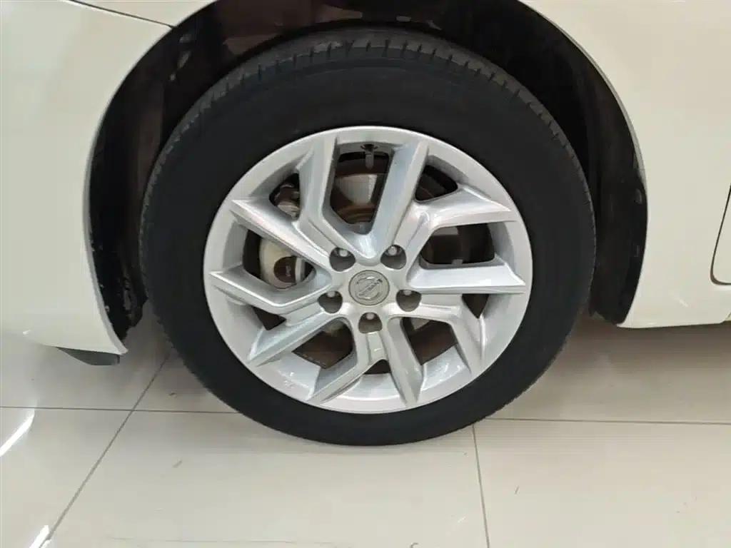 2021 Tiida 1.6L CVT Smart Edition — миниатюра 23