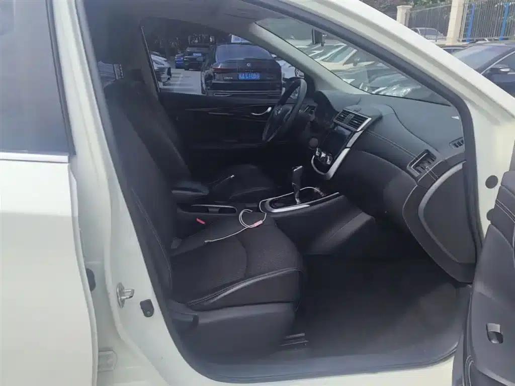 2019 Tiida 1.6L CVT Smart Edition (China VI Emission Standard) — миниатюра 25