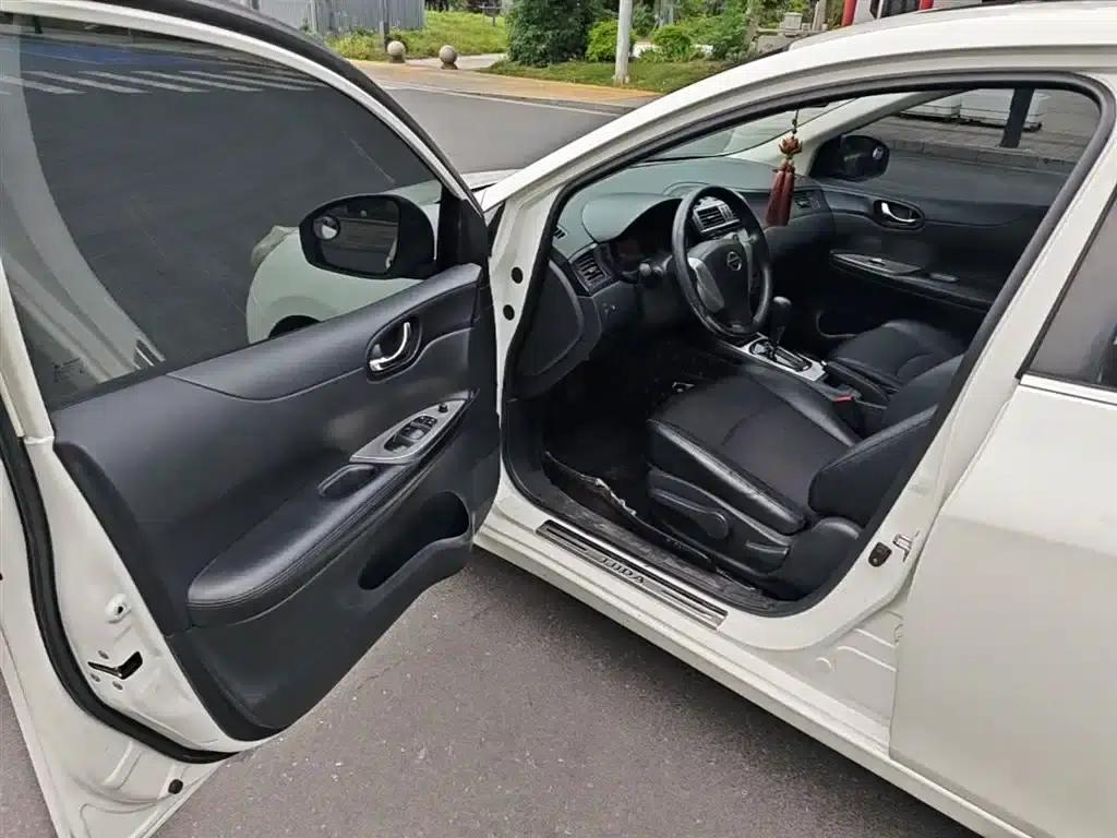 2014 Tiida 1.6L CVT Smart — миниатюра 16