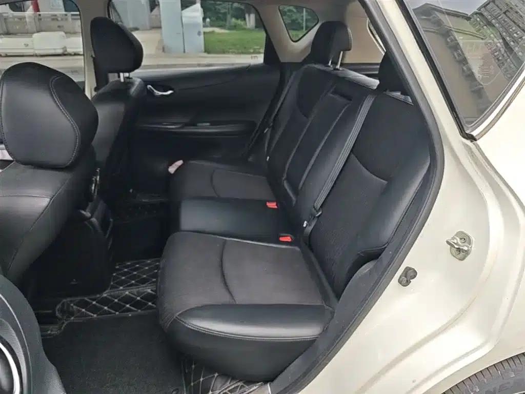 2014 Tiida 1.6L CVT Smart — миниатюра 17