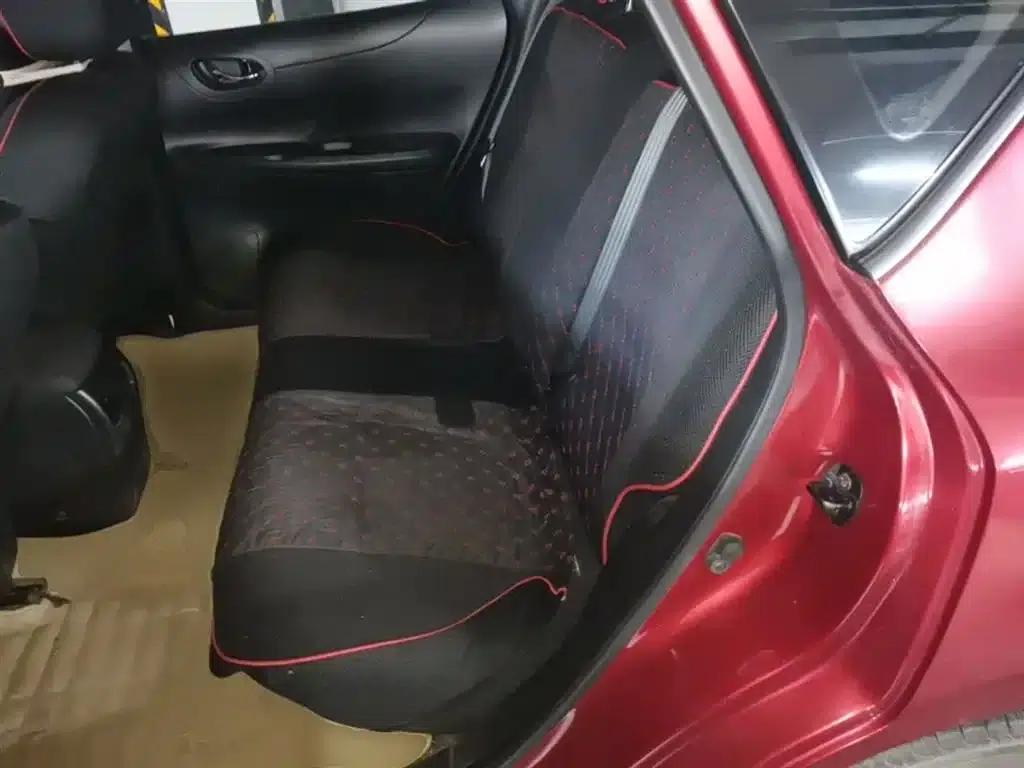 2014 Tiida 1.6L Manual Comfort Model — миниатюра 17