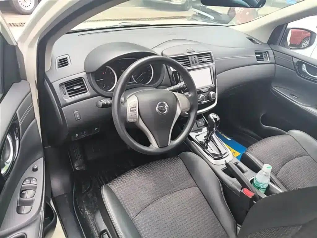 2016 Tiida 1.6L CVT Smart Edition — миниатюра 10